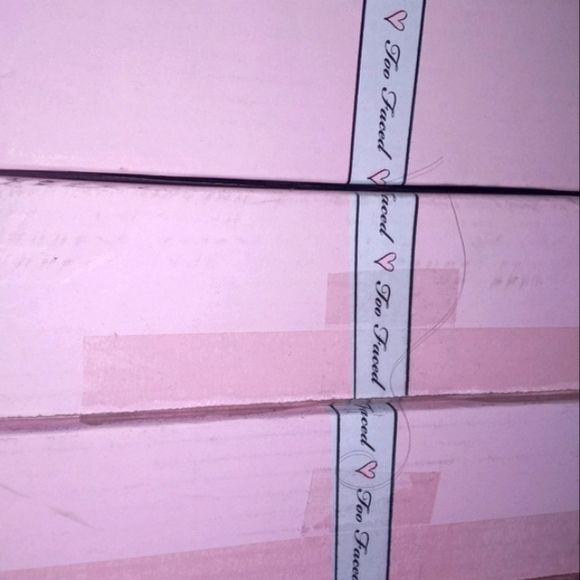 NEW TOO FACED BEAUTY MYSTERY BOX RESALE RESELLER MAKEUP 3 PIECE LOT BUND… - Picture 7 of 8